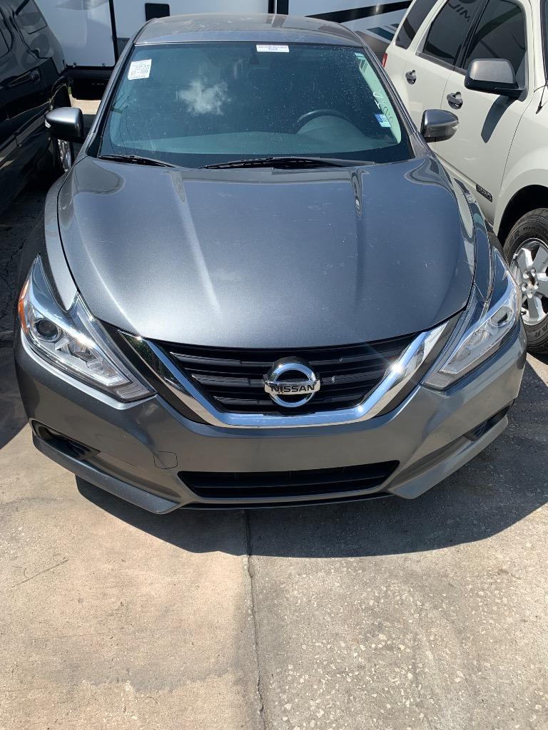 2018 Nissan Altima SL's photo